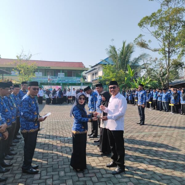 Kemenag HSU Apresiasi Dedikasi Pegawai dan Rayakan Prestasi Penyuluh Agama Islam HSU