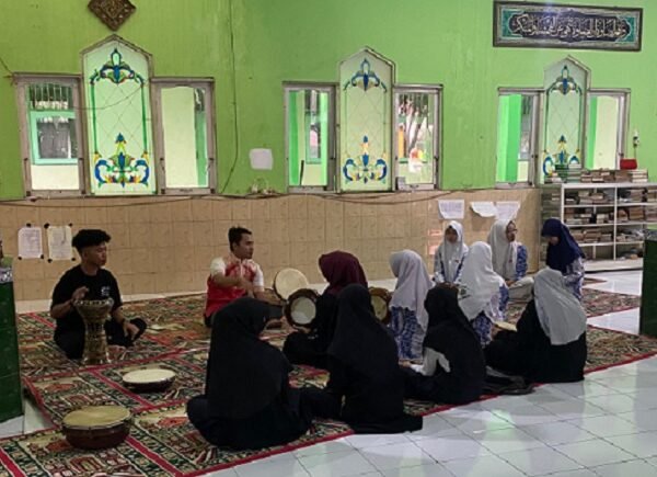 Regenerasi Seni Islami, MTsN 2 HSU Bina Pemain Baru Habsyi