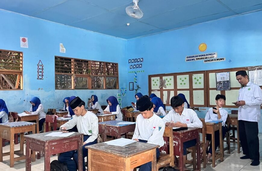 Matangkan Persiapan TKA, MTsN 5 HSU Gelar Tryout Kedua Berbasis Aplikasi ALEF